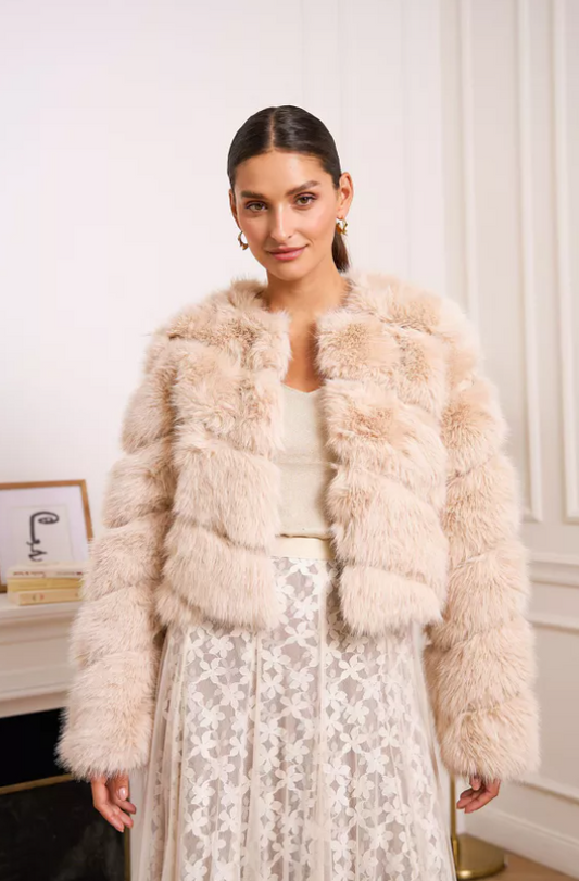 Short Faux Fur Jacket-One Size-Fi&Co Boutique