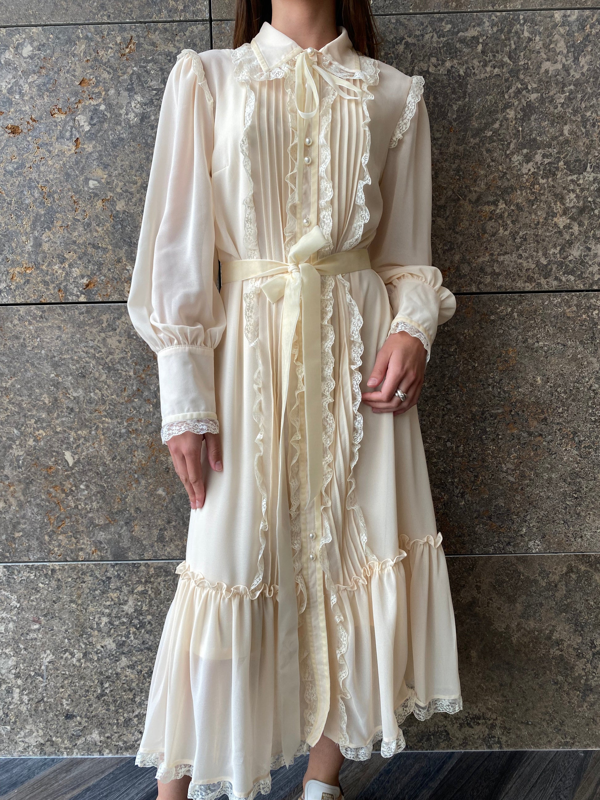 Rosas Rojas Angelina Dress-Fi&Co Boutique