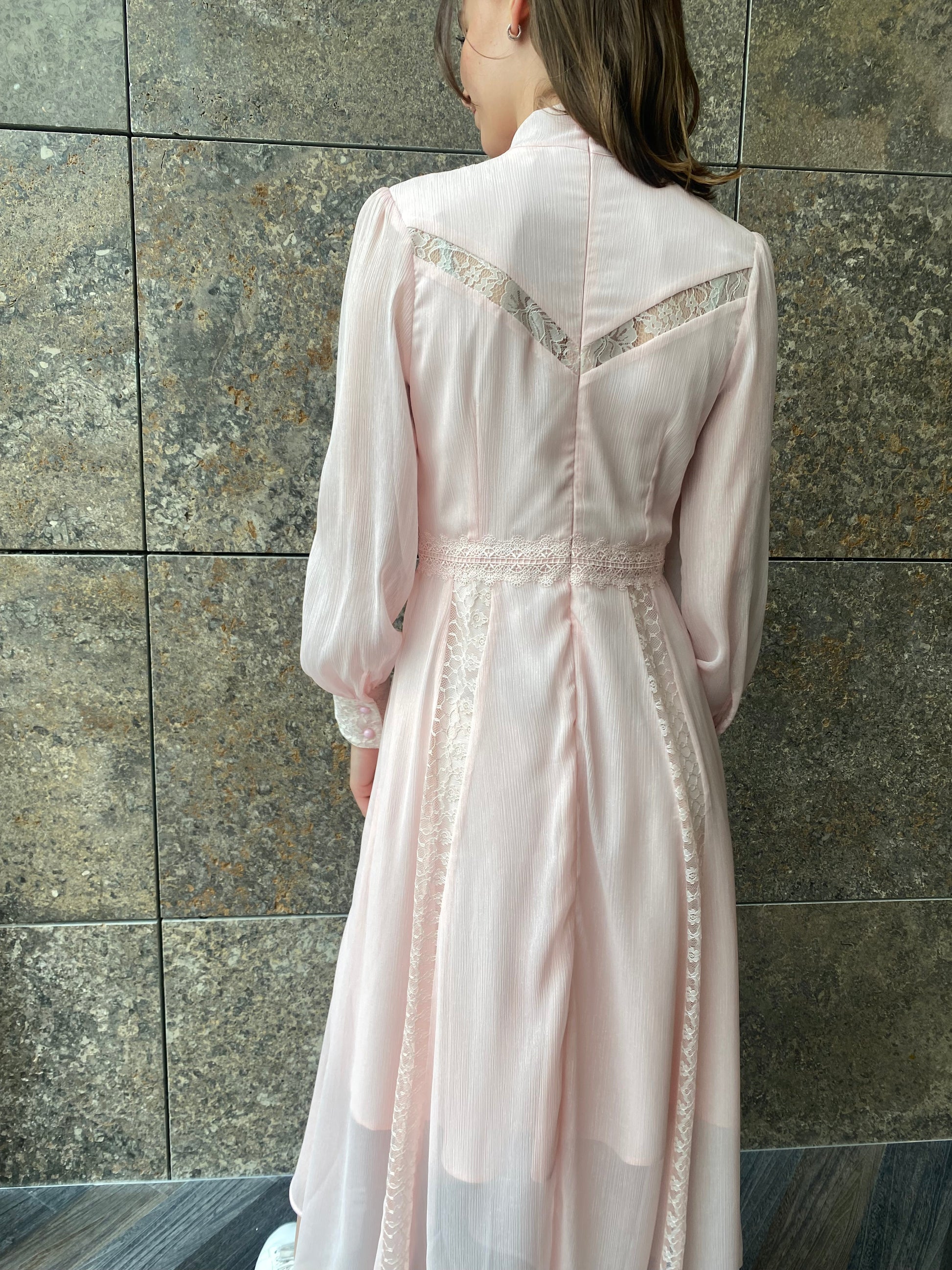 Rosas Rojas Elena Dress-Fi&Co Boutique